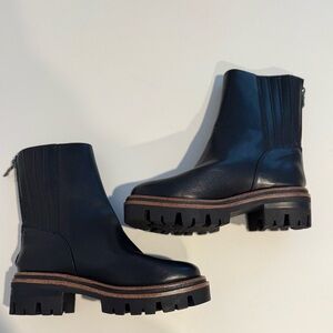 Korks Black Leather Boots - Practically brand new